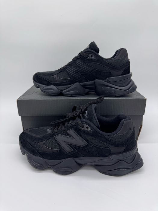 New Balance 9060 Triple Black