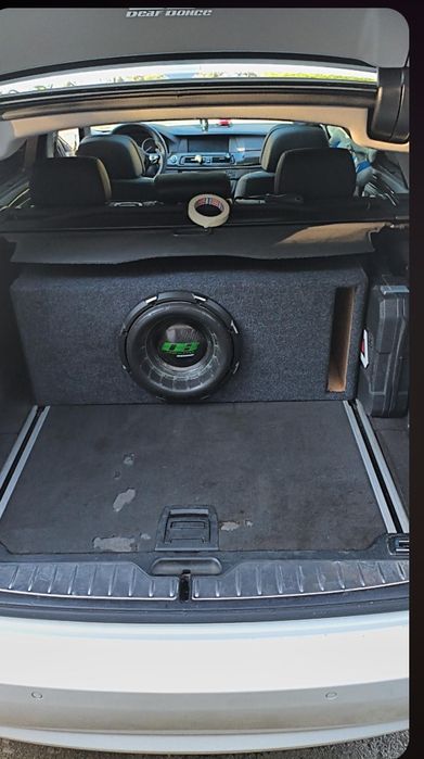 Subwoofer DeafBonce 3012r 2800W RMS și incintă