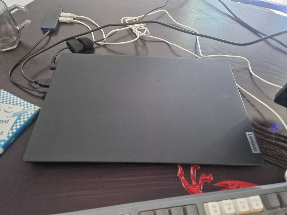 LENOVO AMD Ryzen 3 7320U with Radeon Graphics          (2.40 GHz