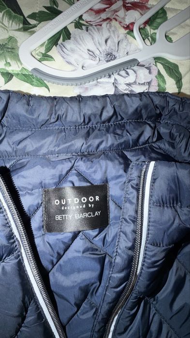 Елек/яке без ръкави Betty Barclay, тъмносиньо, размер EU 46, почти нов