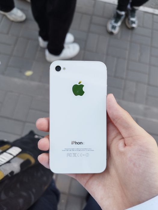 Iphone 4S оригинал