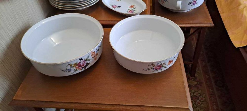 Сервиз столовый на 12 персон новый , Германия.