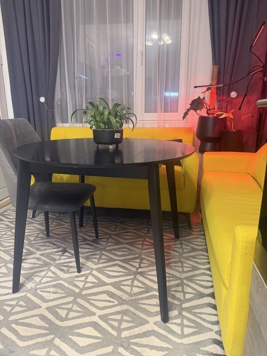 Кухонный стол круглый