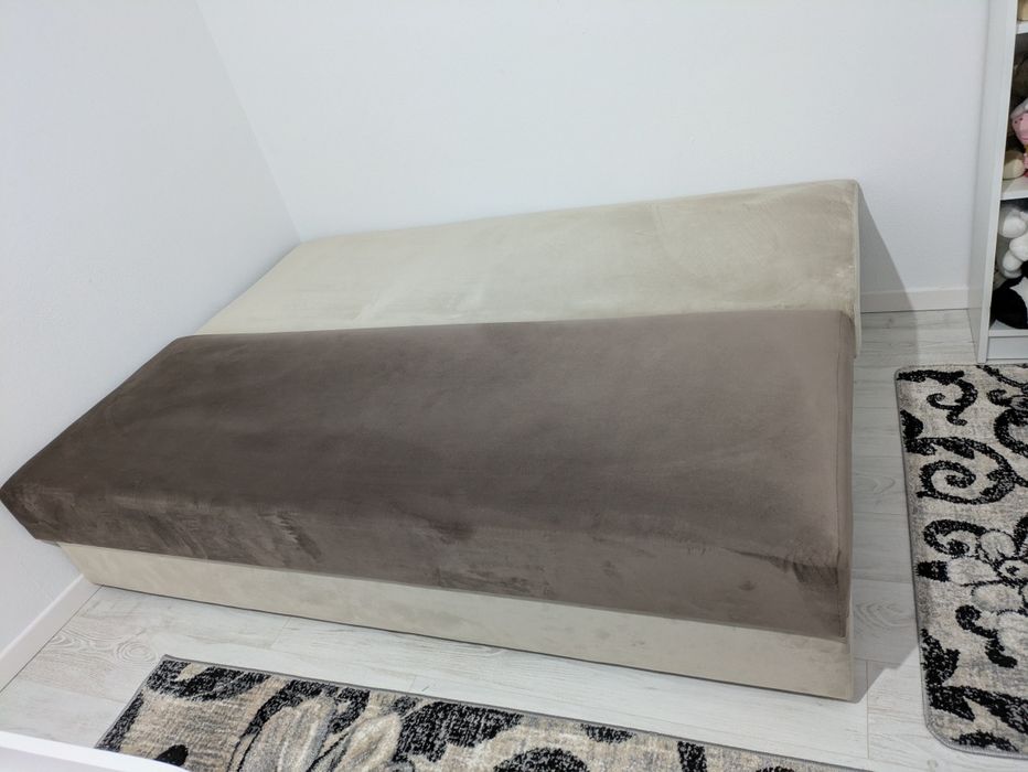 Vând canapea extensibilă