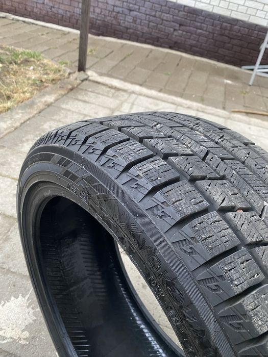 Комплект зимних шин yokohama