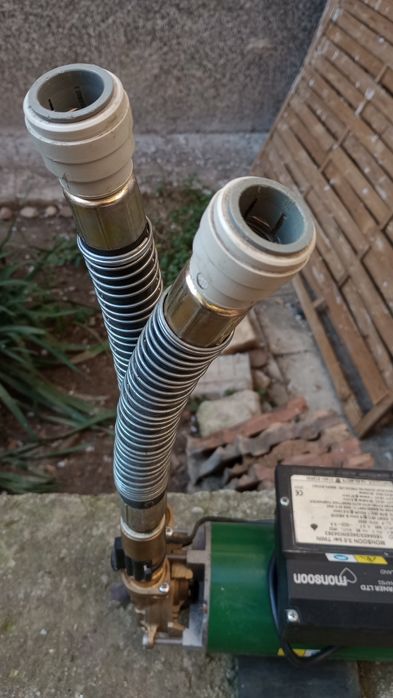 Помпа за парно и душ