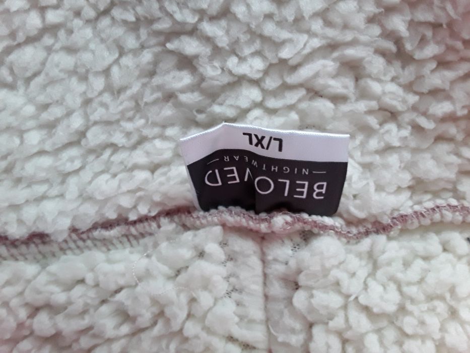 Vând Cardigan Damă Lung  cu Blanita Nou Italia Mărimea L-XL