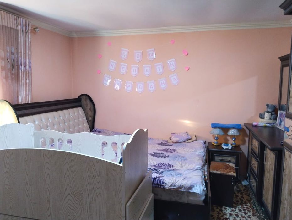 Уи сотилади 5 хонали