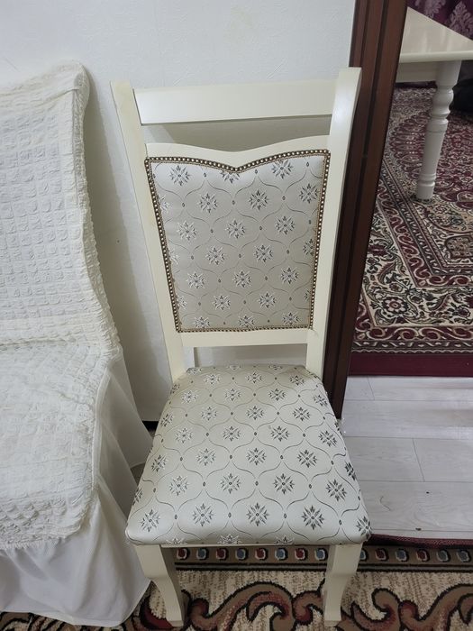 Продам стол 3.5 метр и стулья 10 штук бу