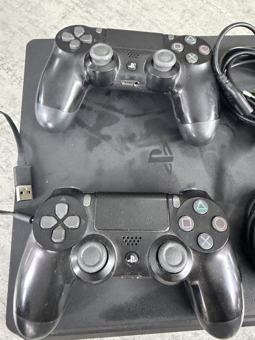 Play Station 4