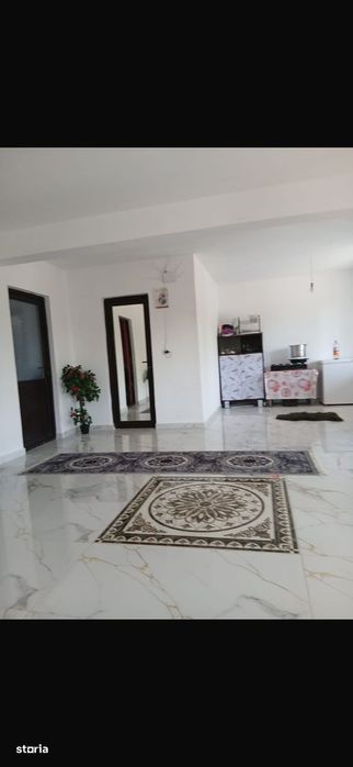 Casă cu 3 camere, Lumina