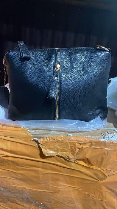 Продам женские сумки новые