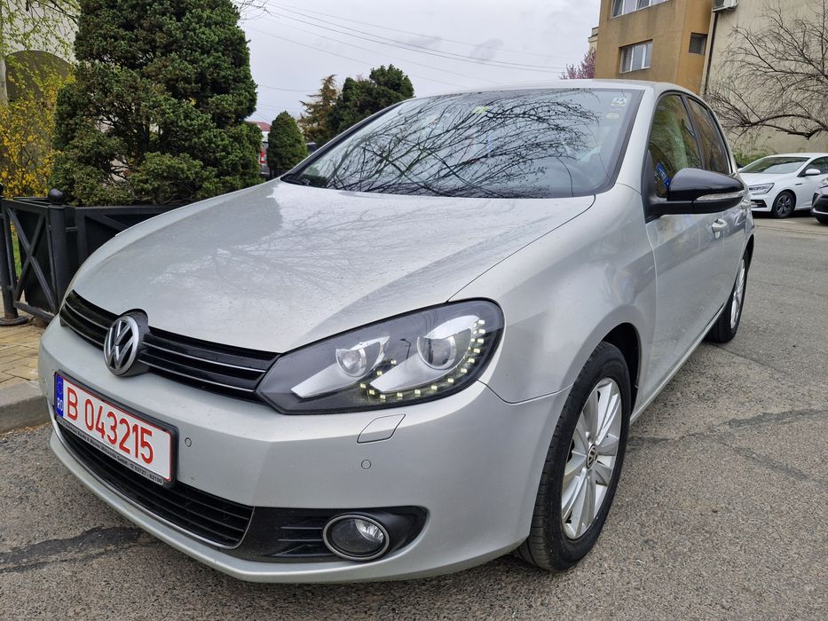 VOLKSWAGEN Golf 2010