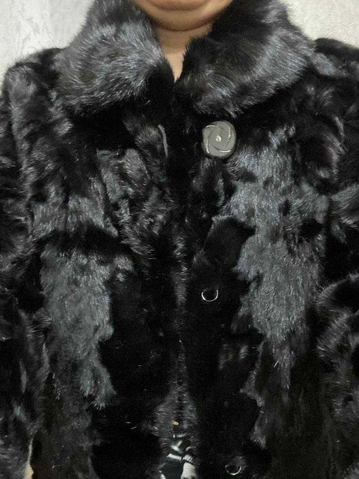 Продам норковую шубу