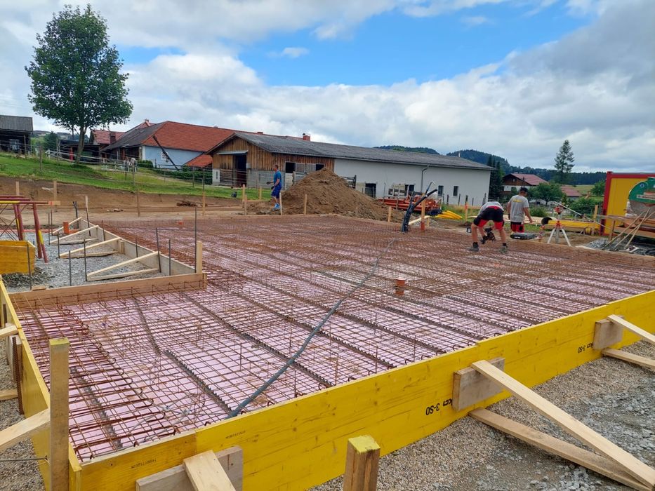 Lucrări de Constructie/case/fundații/acoperise etc.