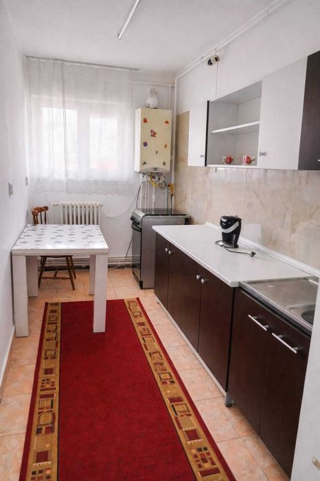 ULTRA-CENTRAL Petroșani! Apartament 2 Camere Modern, Renovat, Bloc Izolat, Lift Nou, 250€