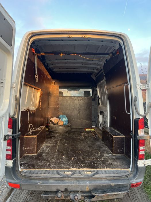 Vand sau schimb mercedes sprinter 311cdi