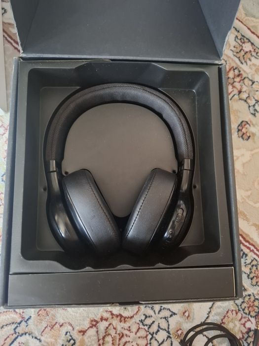 Наушники JBL E55BT