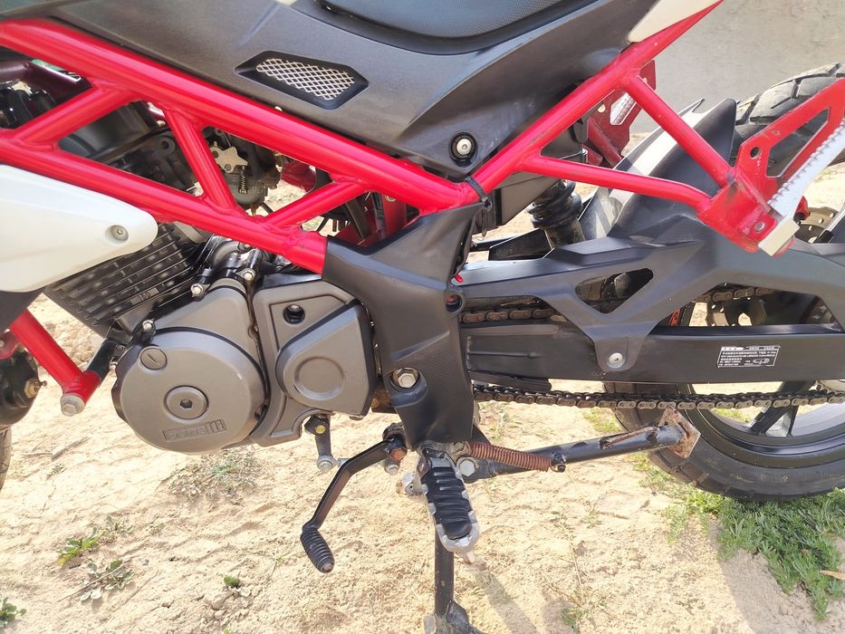 Мотоцикл 150 бенелли