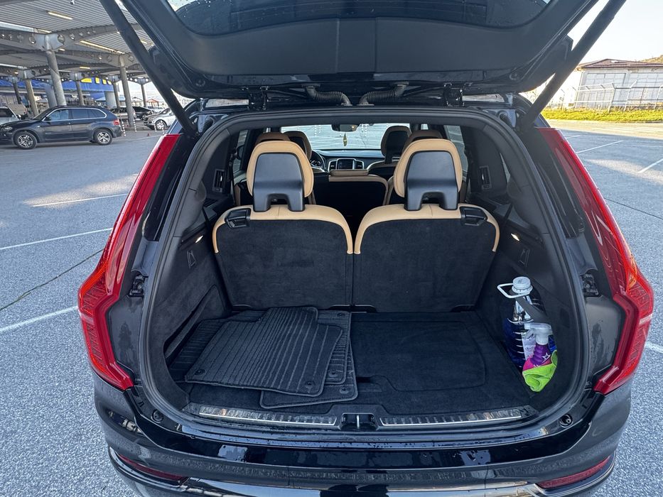 Продавам Volvo Xc 90 2017 320 кс