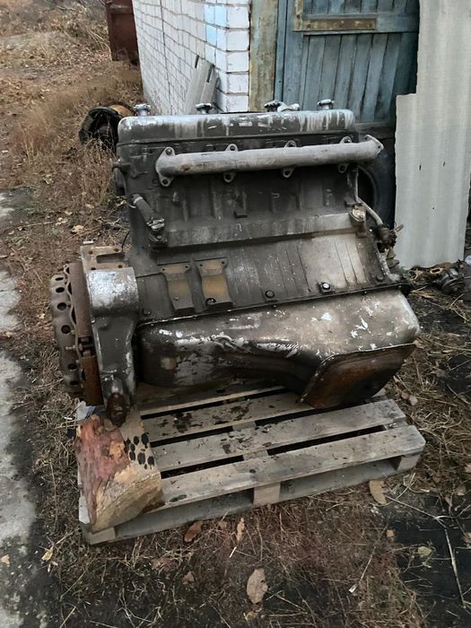 Двигатель на К700 ,Краз ,Маз