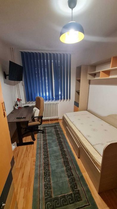 Apartament cu 3 camere de inchiriat in zona Dacia