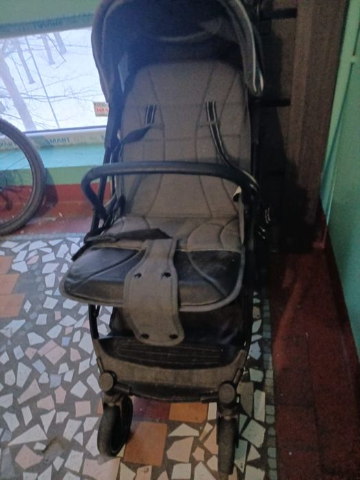 Продам детскую коляску