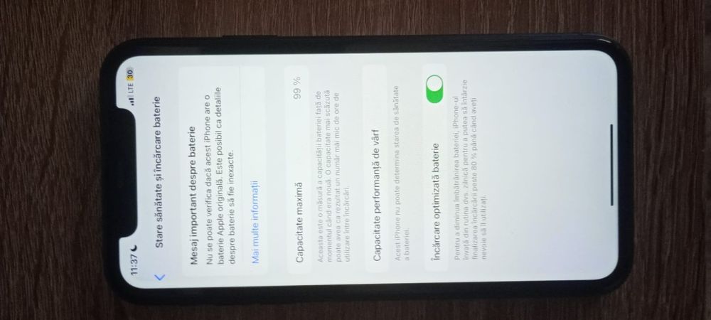 Vand iphone 11 de 128gb