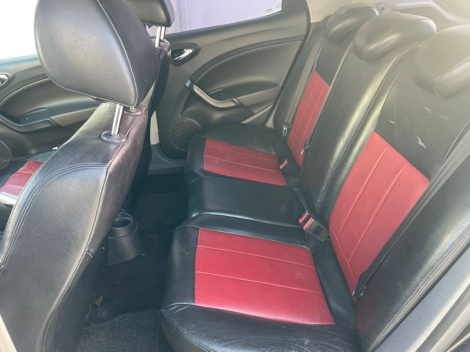 Vând Seat Ibiza 2009