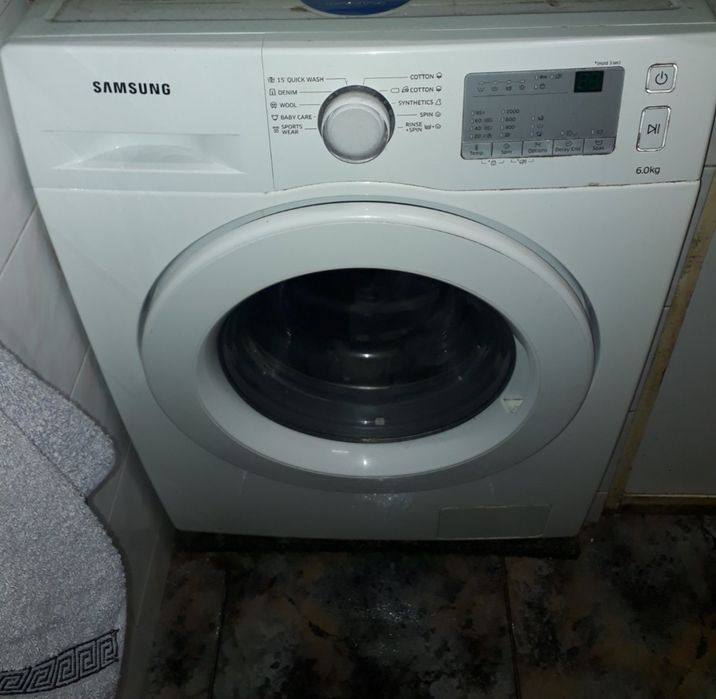 Продавам пералня SAMSUNG