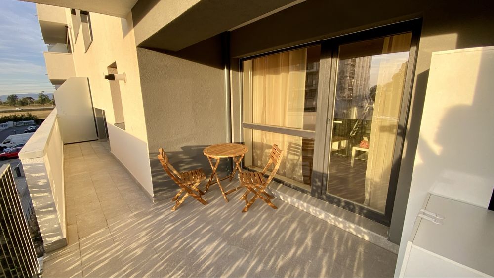 Regim Hotelier Garsonieră CORESI/Tractorul + Parcare