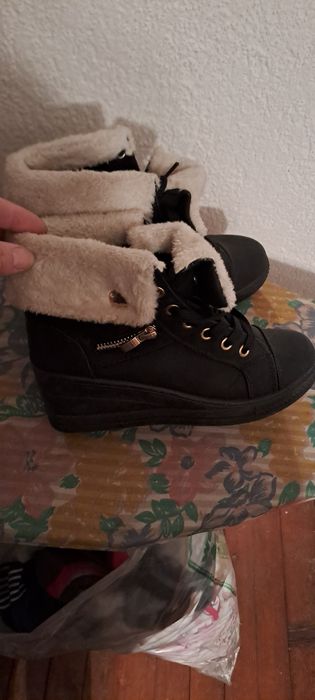 Дамски зимни Боти