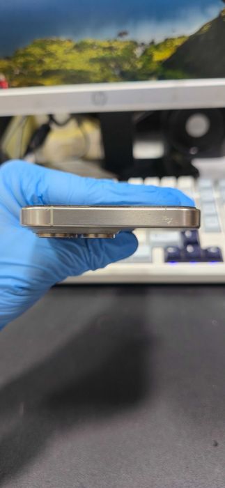 Sotiladi: iPhone 15 Pro Max 256 GB Natural Titanium