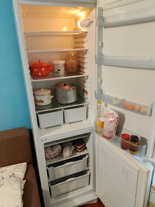Продам холодильник