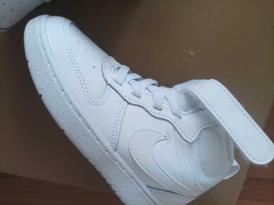 Nike нови маратонки N25,26