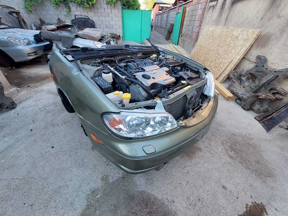 двигатель на nissan maxima  v6 2000
