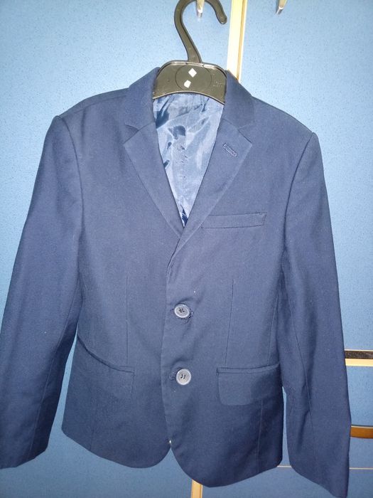 Школьная форма. пиджаки, рубашки