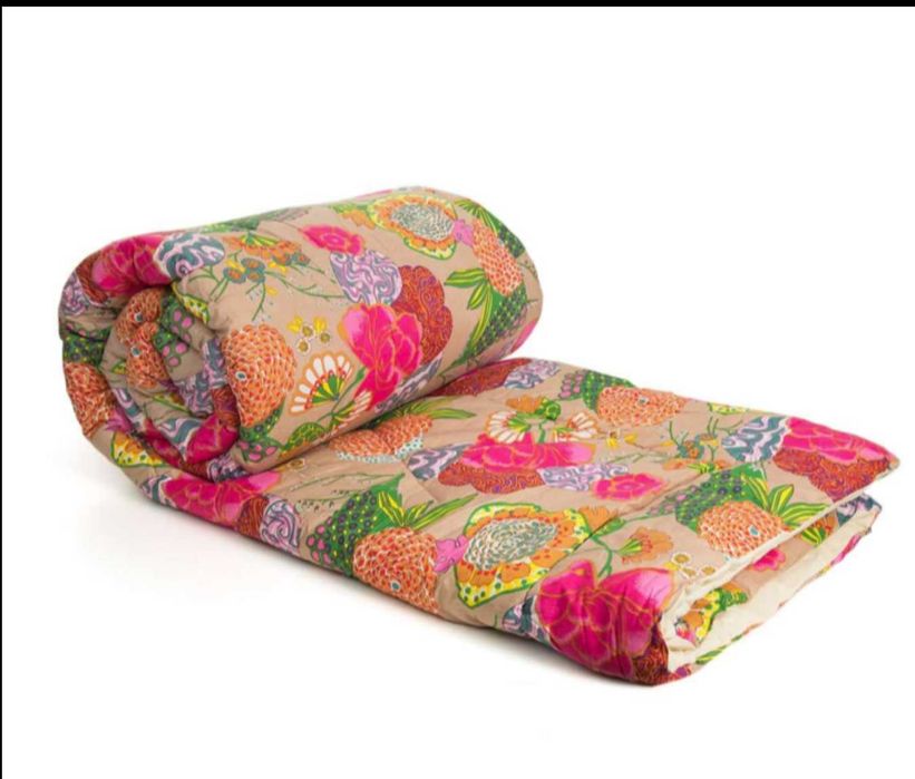 Кўрпа қавиш ускунаси. Стегальная машина. Ko’rpa qavish uskunasi.