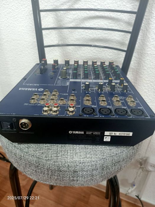 Продам микшерный пульт Yamaha