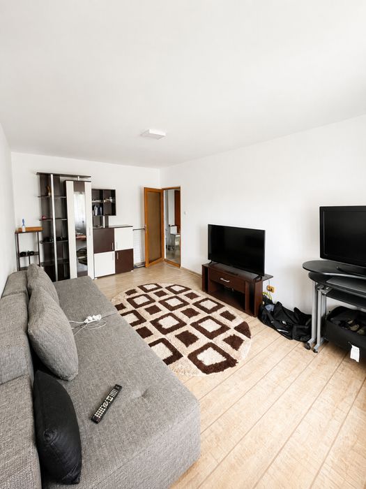Apartament 2 camere decomandat,mobilat, utilat,etaj 1 – zonă liniștită cu parc și vedere la Dunăre