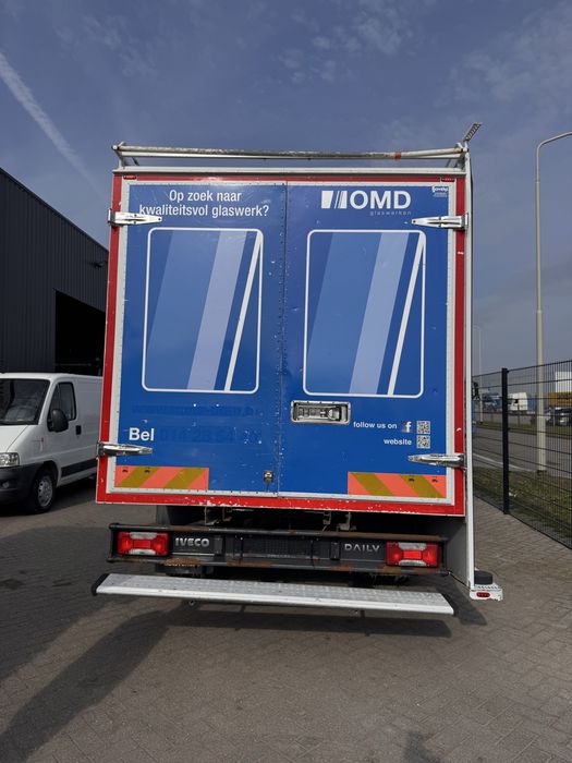 Фургон от ивеко дубъл кабина 4.00 на 2.20 метра