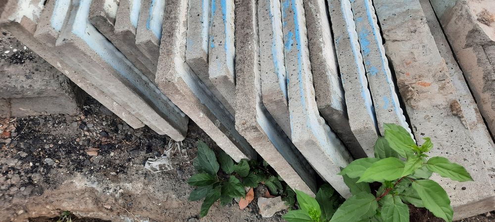 Продам заборные плиты