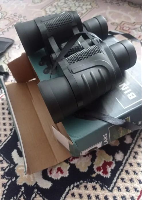 Бинокль новый 10х40