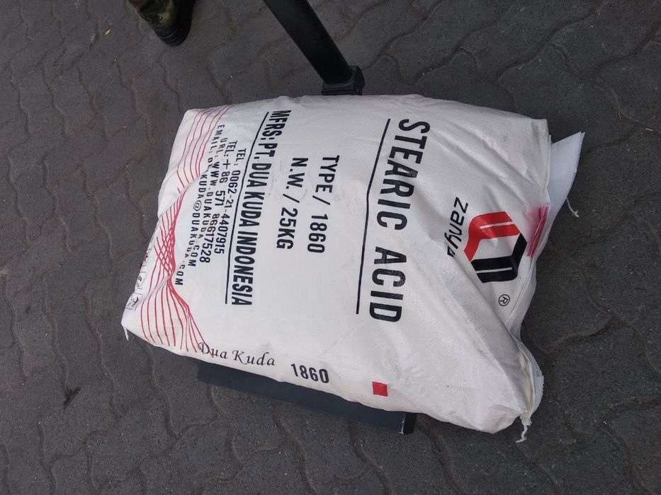 Стеариновая кислота  1860, 1865, 1842