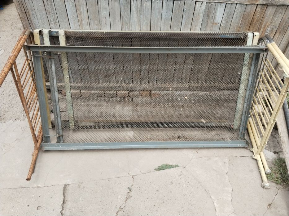 Продаю кровати железные советские