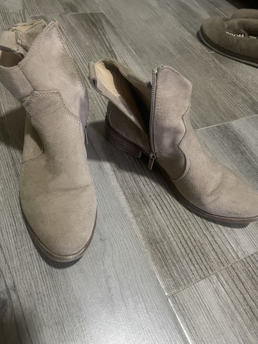 Обувки и боти на ток 37-ми номер