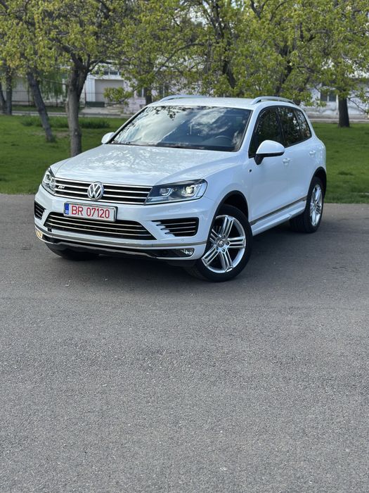 Volkswagen Touareg Facelift R-Line ~ BlueMotion Technology ~ 3.0 V6 TDI ~ 195.000km