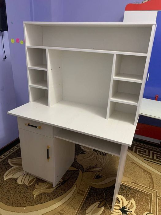 Mebel  xizmati turli xil