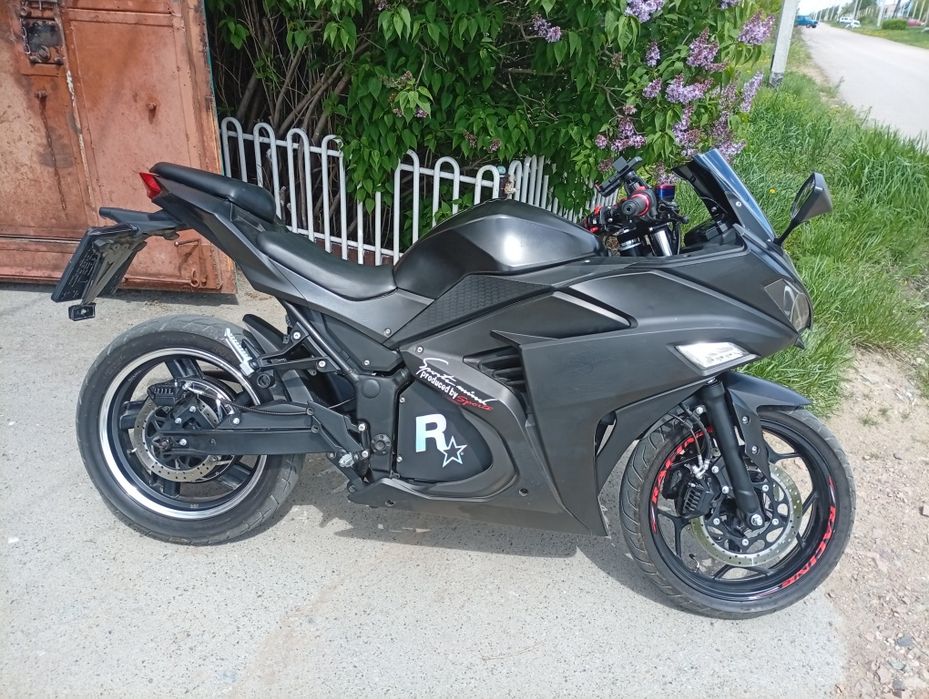 Продам электробайк YAMAHA R3