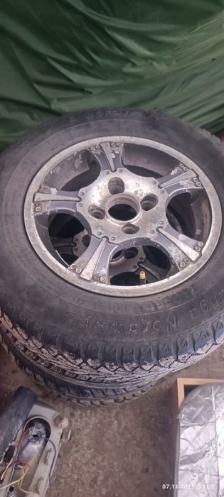 Диски с резиной R13 разболтовка 4/100